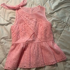 Like new Lilly Pulitzer pink shirt sleeveless size 8